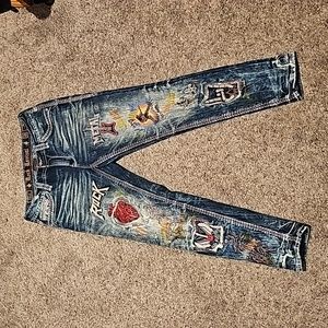 RARE! Rock Revival 👖